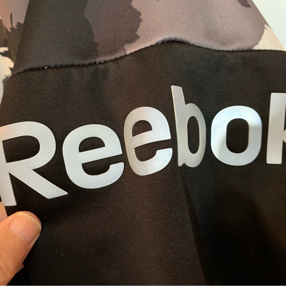 Reebok SET boy’s size 14/16 track jacket with hood & joggers EUC - Picture 14 of 16